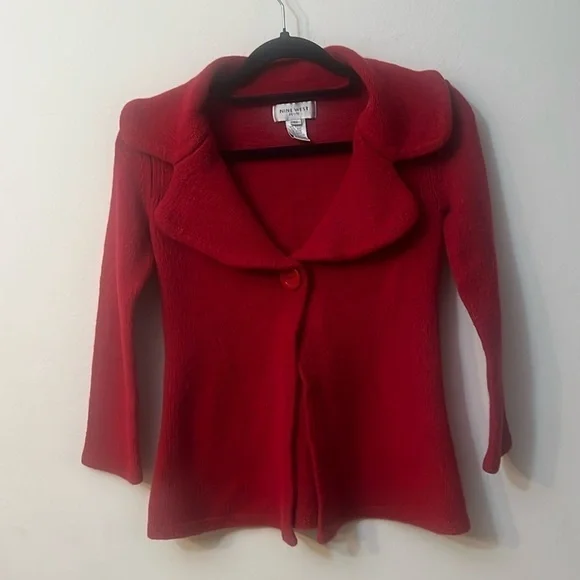 Nine west red sweater one button down. size S Cardigan style romantic - Picture 1 of 9